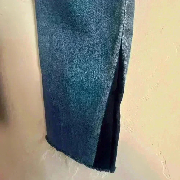 Frame Denim Le Crop Mini Bootcut Raw Hem Jeans Size 26 Blue jeans detail on leg - Picture 7 of 9